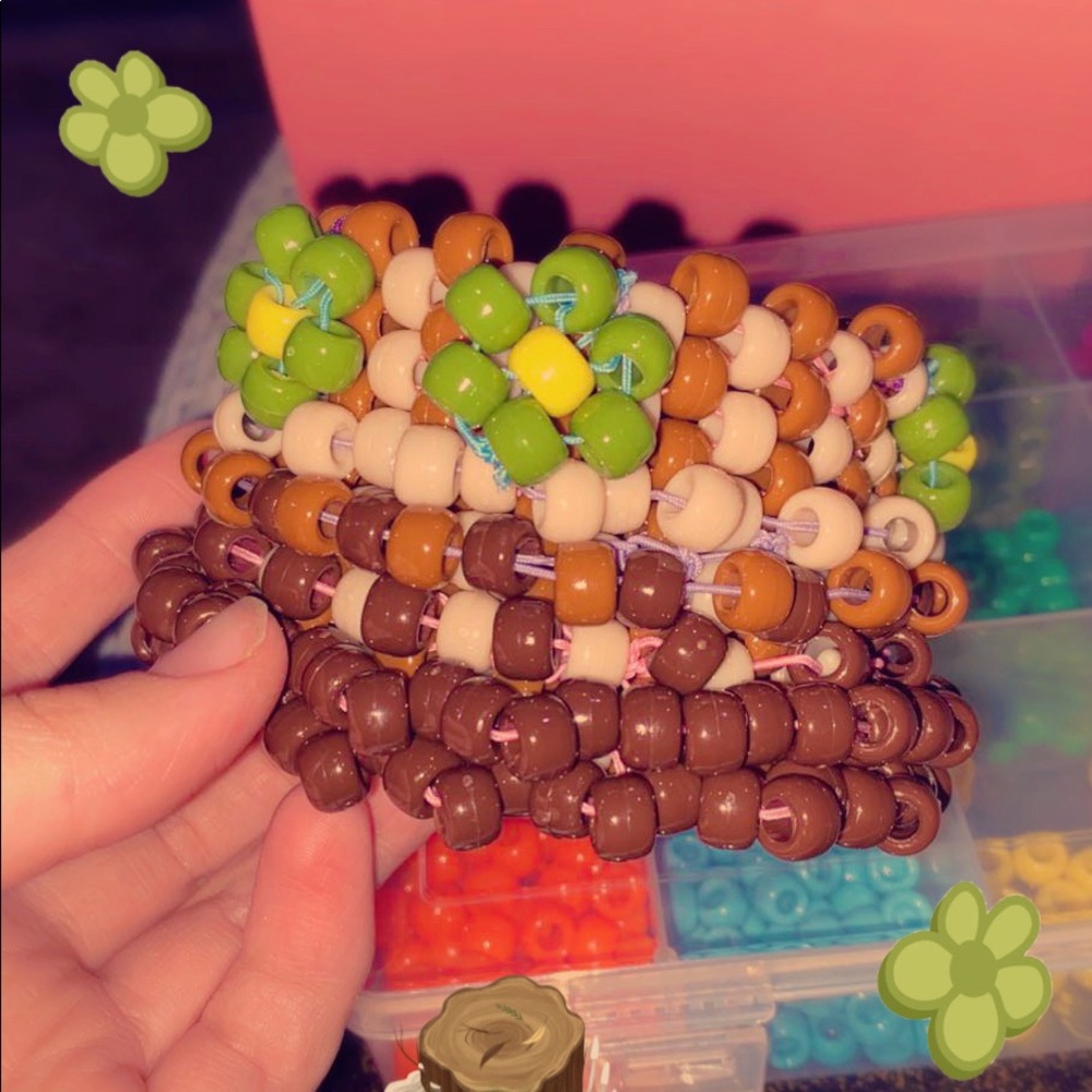 Kandi cuff Tree stump